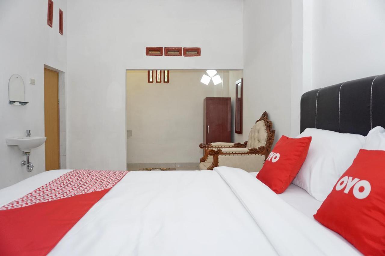 Sinapuran Oyo 2635 Ramos Inn מראה חיצוני תמונה