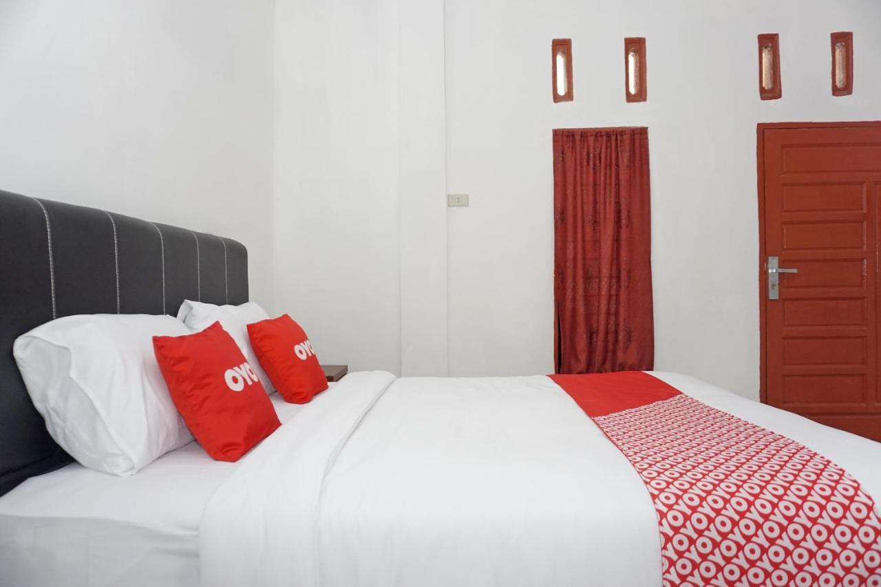 Sinapuran Oyo 2635 Ramos Inn מראה חיצוני תמונה