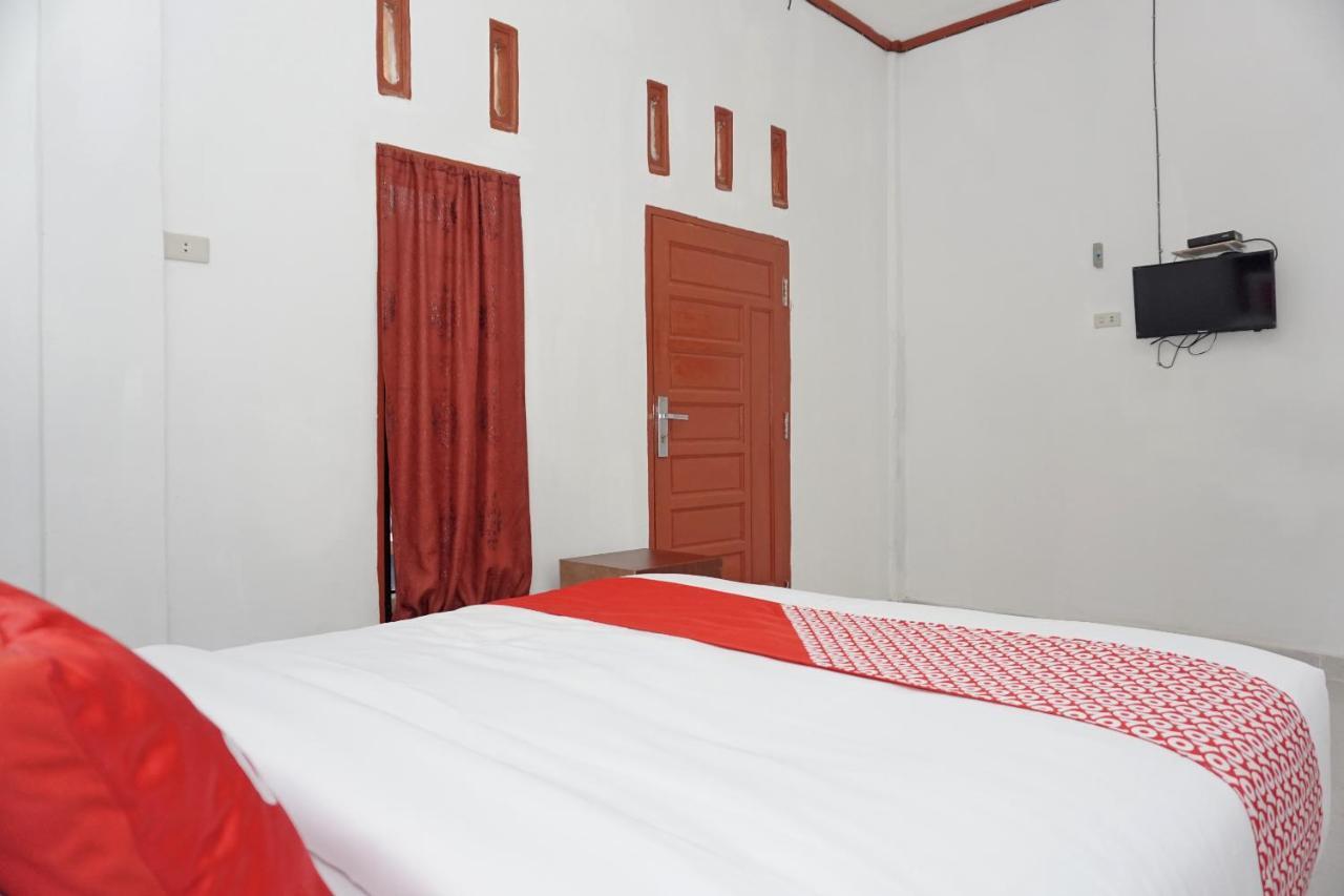 Sinapuran Oyo 2635 Ramos Inn מראה חיצוני תמונה