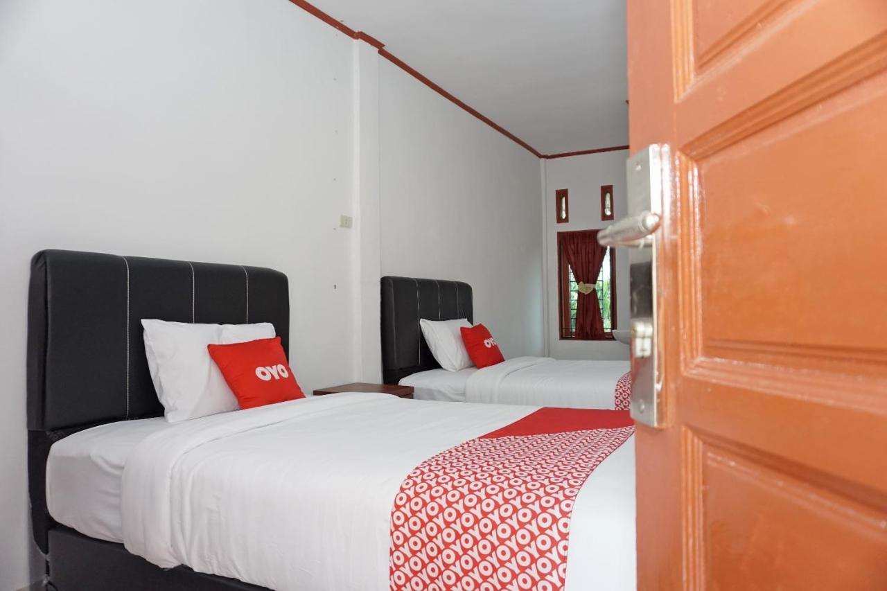 Sinapuran Oyo 2635 Ramos Inn מראה חיצוני תמונה