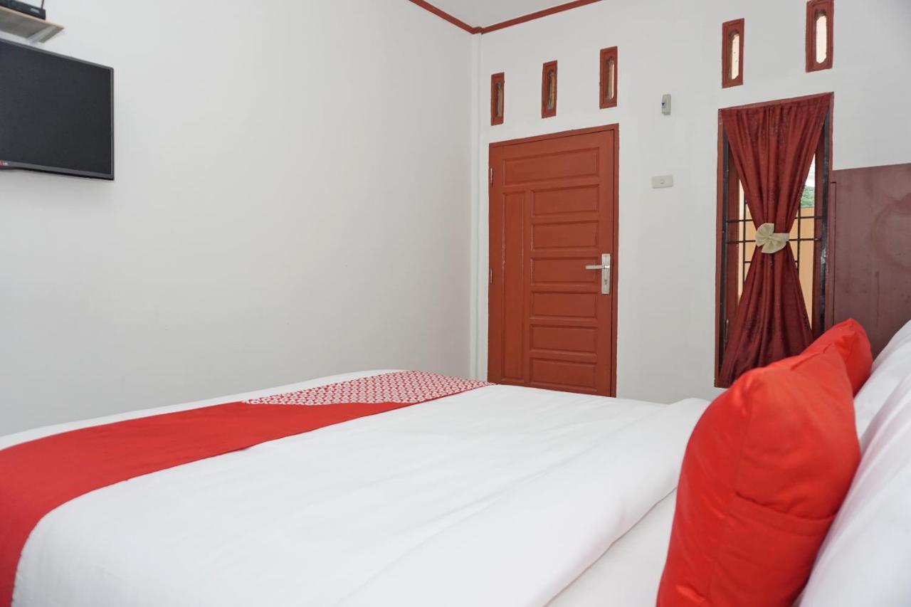 Sinapuran Oyo 2635 Ramos Inn מראה חיצוני תמונה