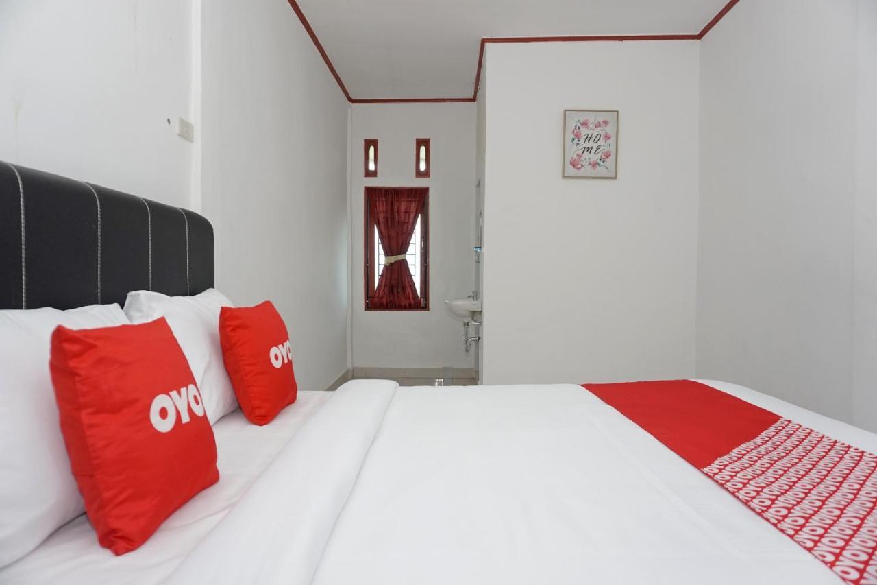 Sinapuran Oyo 2635 Ramos Inn מראה חיצוני תמונה